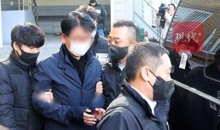 李在明遇袭15天后重返岗位 李在明遇袭15天后重返岗位