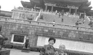 妈妈背滕王阁序免费进景区 妈妈背滕王阁序免费进景区